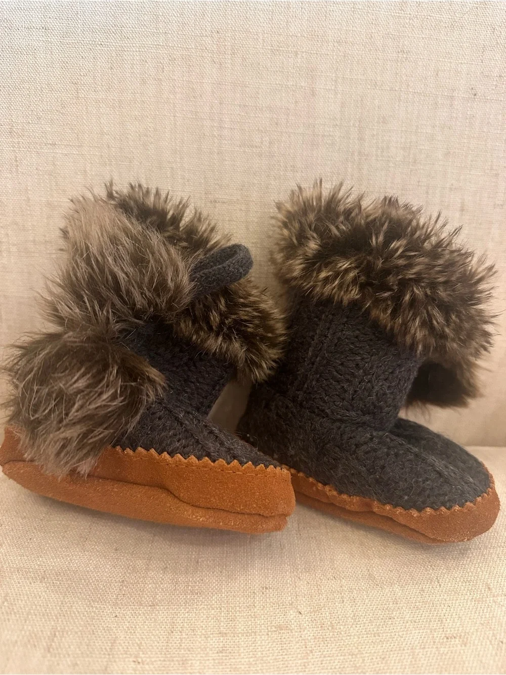 Restoration Hardware Brown Faux-Fur Trim Knit Kids Booties